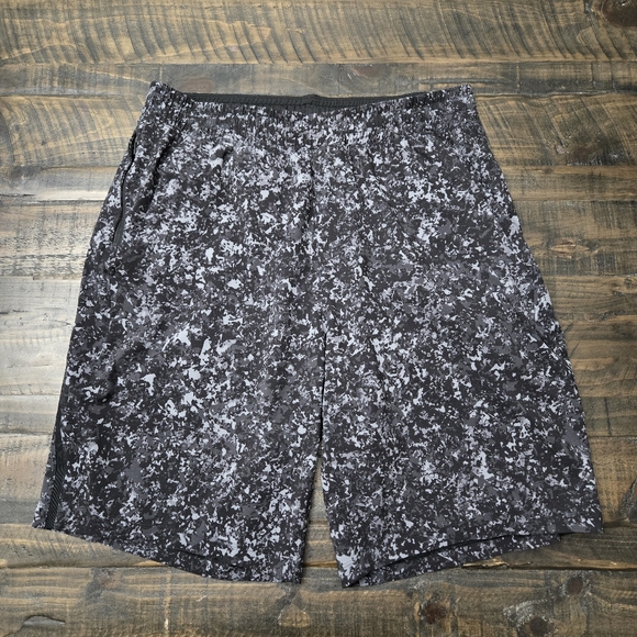lululemon athletica Other - LULULEMON Pace Breaker Shorts‎ | M